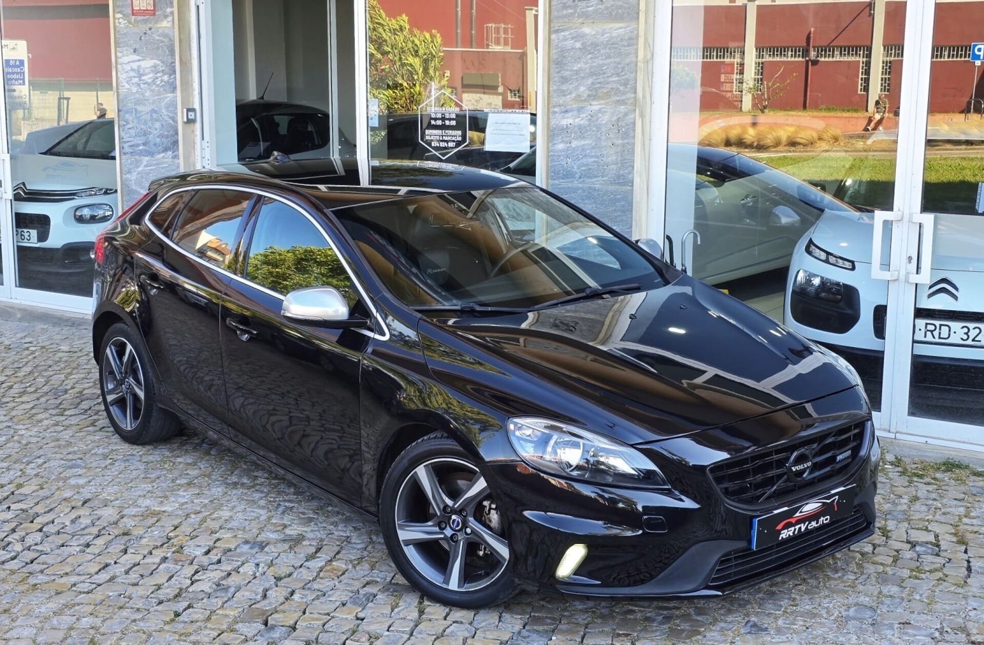 VOLVO V40 1.6 D2 R-Design