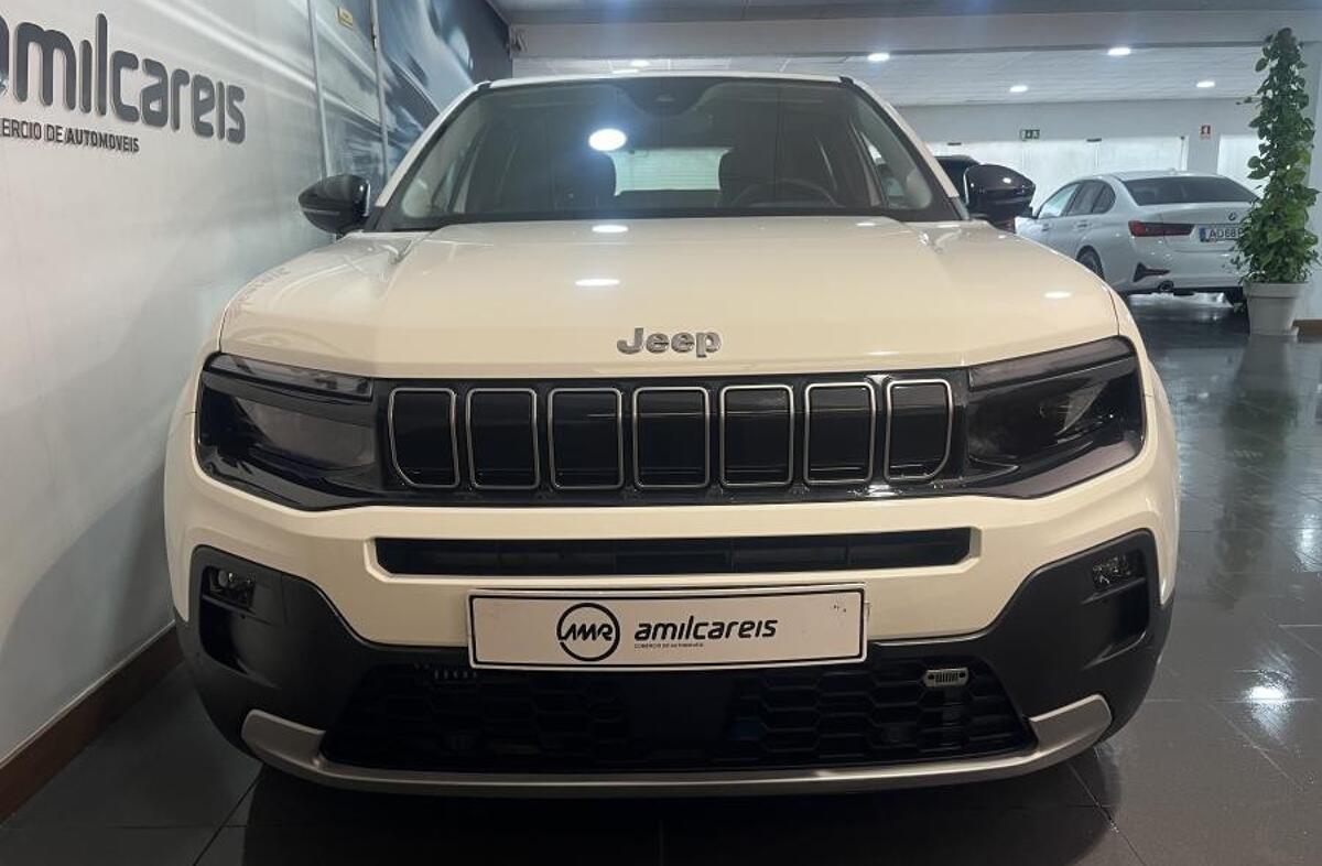 JEEP Avenger 1.2 e-Hybrid Summit DCT