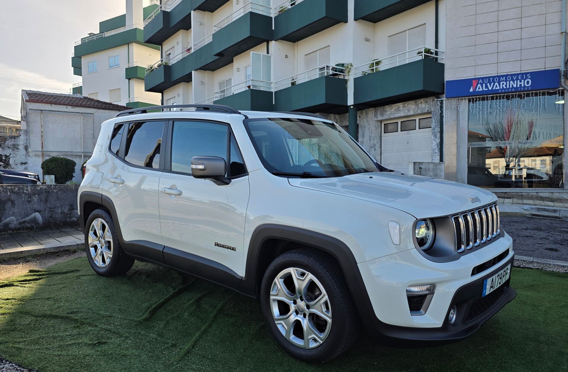 JEEP Renegade 1.3 T Night Eagle DCT