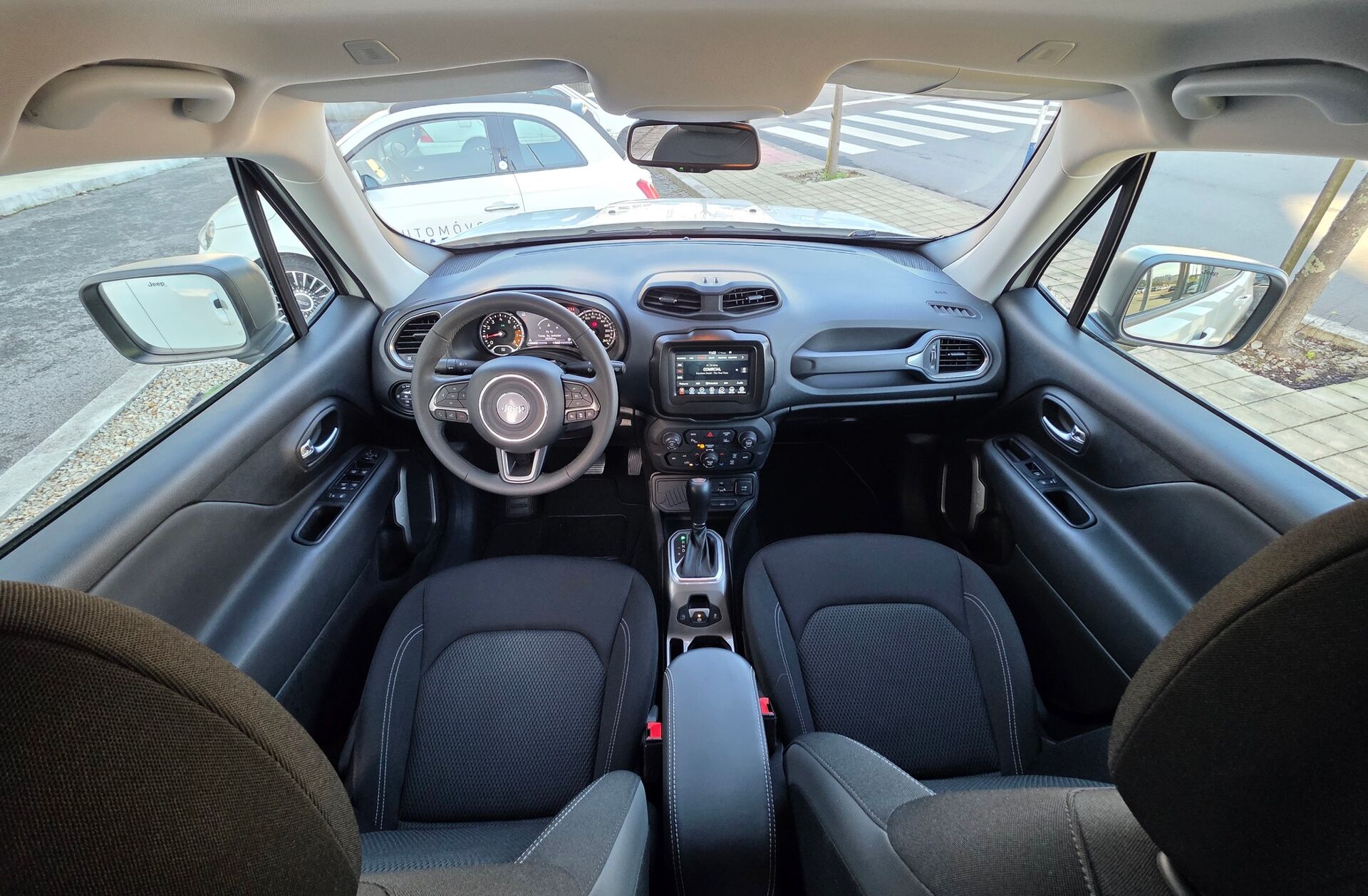 JEEP Renegade 1.3 T Night Eagle DCT