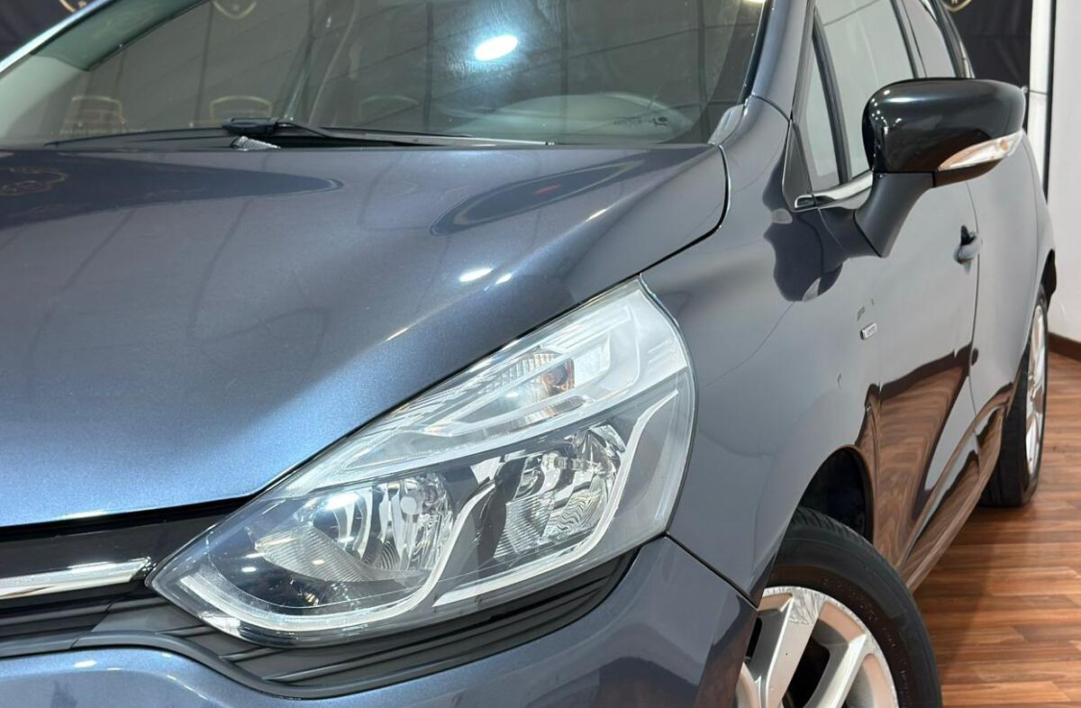 RENAULT Clio 0.9 TCe Limited