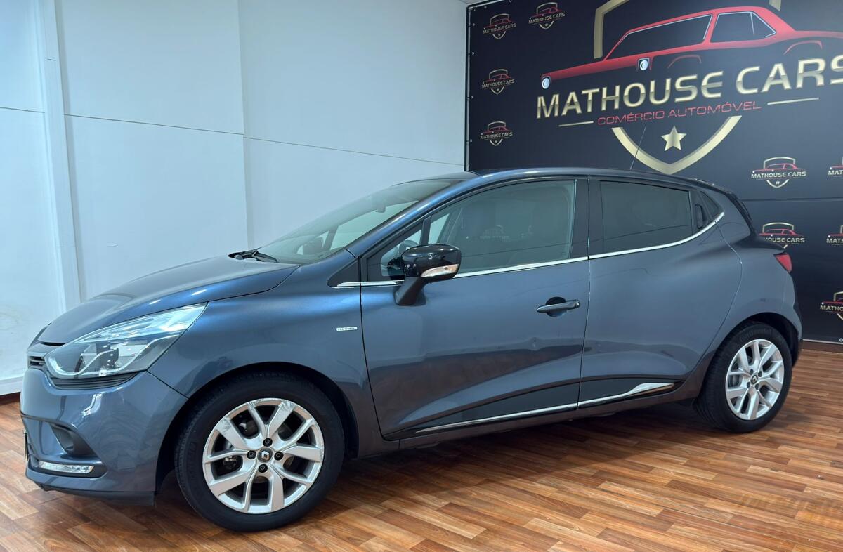 RENAULT Clio 0.9 TCe Limited