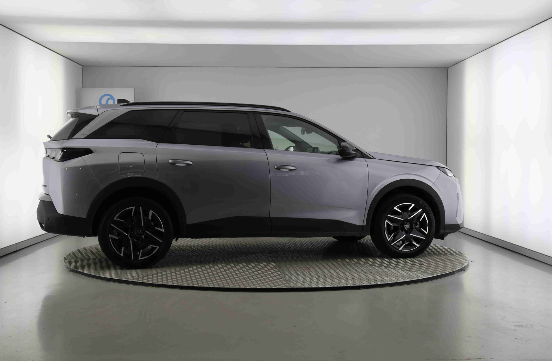 PEUGEOT 5008 1.2 Hybrid Allure e-DCS6