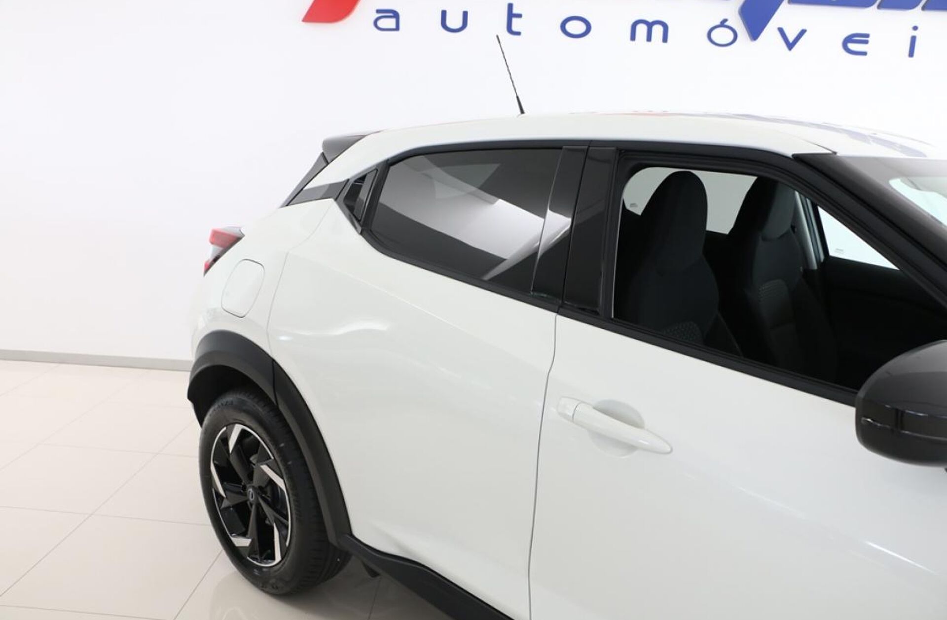 NISSAN Juke 1.0 DIG-T Acenta+ DCT