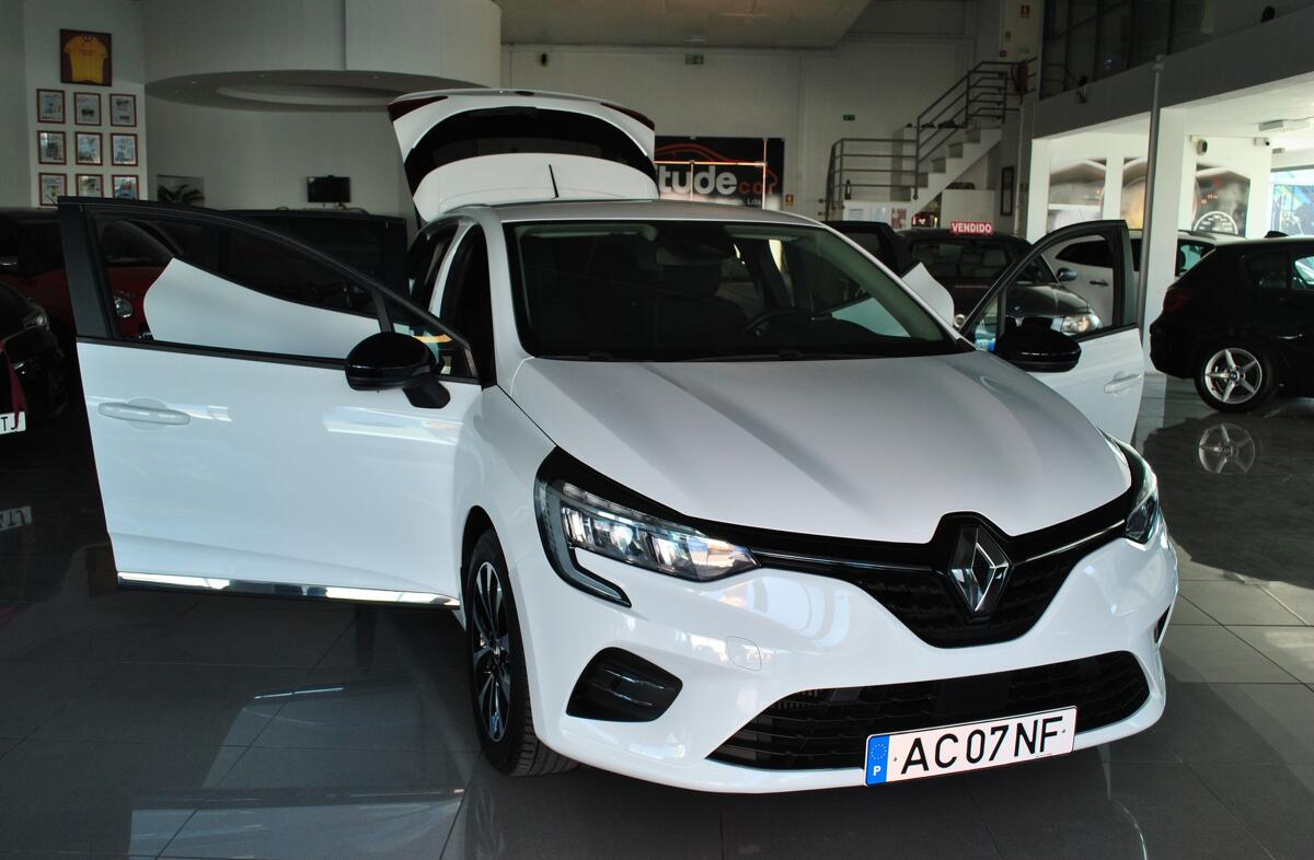 RENAULT Clio 1.0 TCe Intens