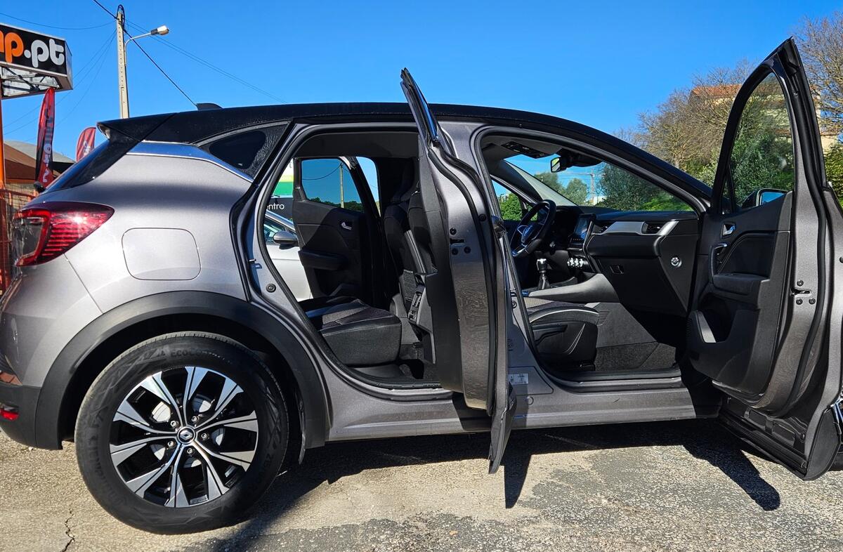 RENAULT Captur 1.0 TCe Techno Bi-Fuel