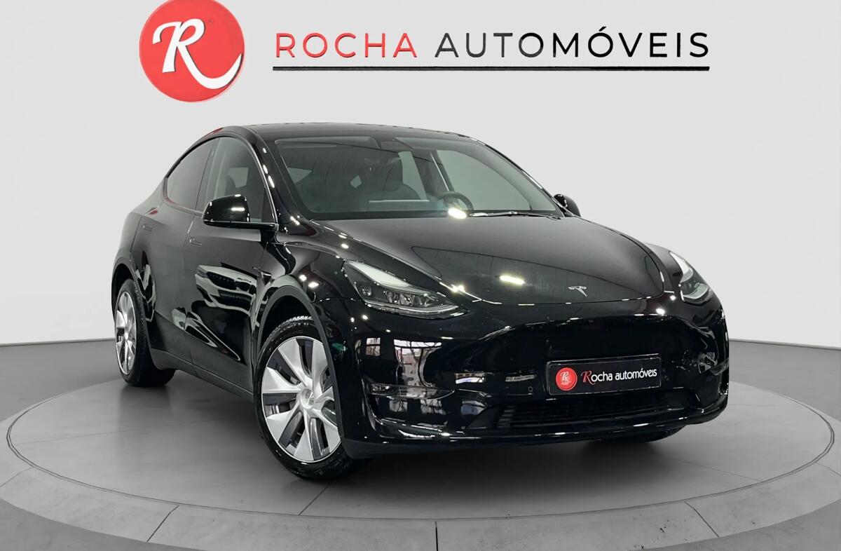 TESLA Model Y Long Range Tração Integral