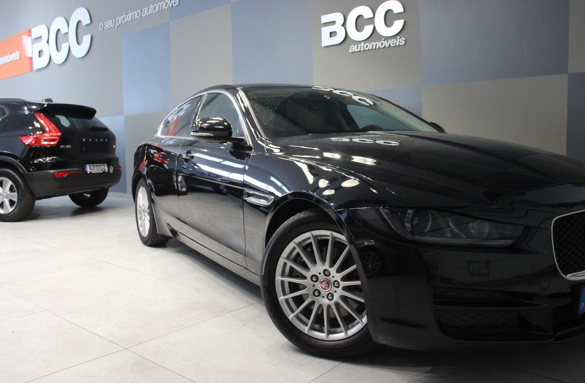 JAGUAR XE 2.0 D R-Sport Aut.