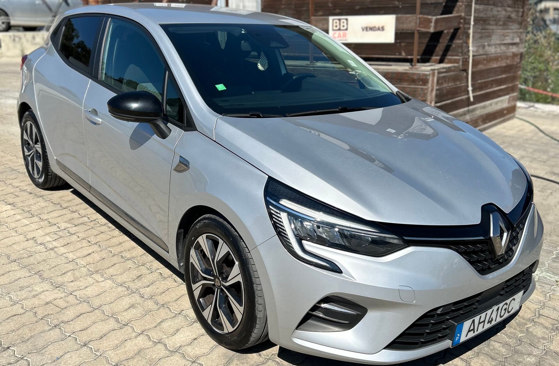 RENAULT Clio 1.0 TCe Limited