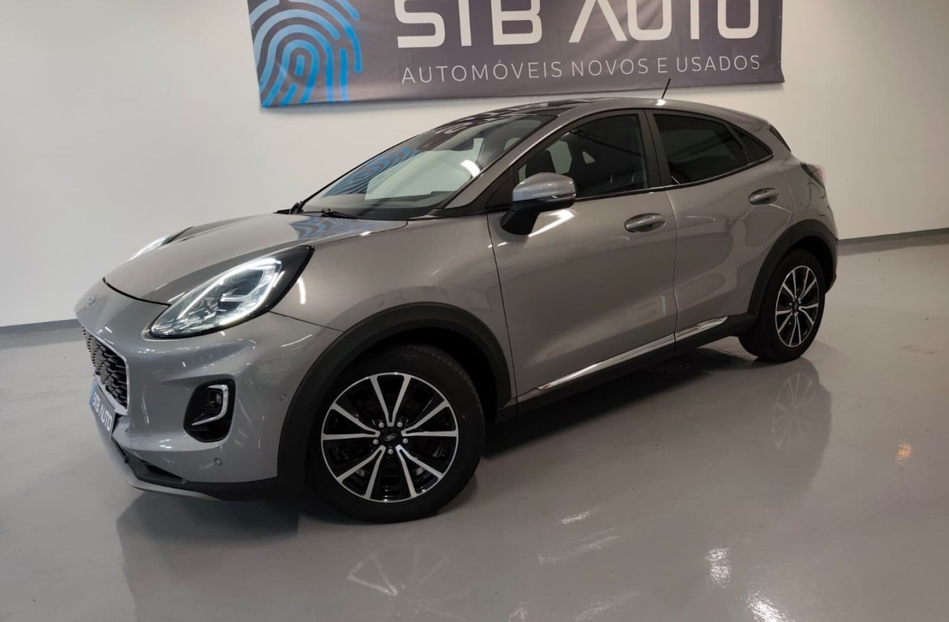 FORD Puma 1.0 EcoBoost MHEV Titanium