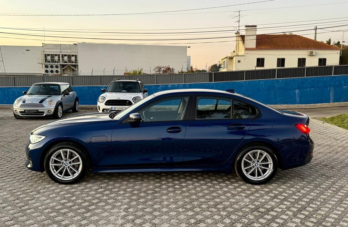 BMW Serie-3 330 e Line Luxury Auto