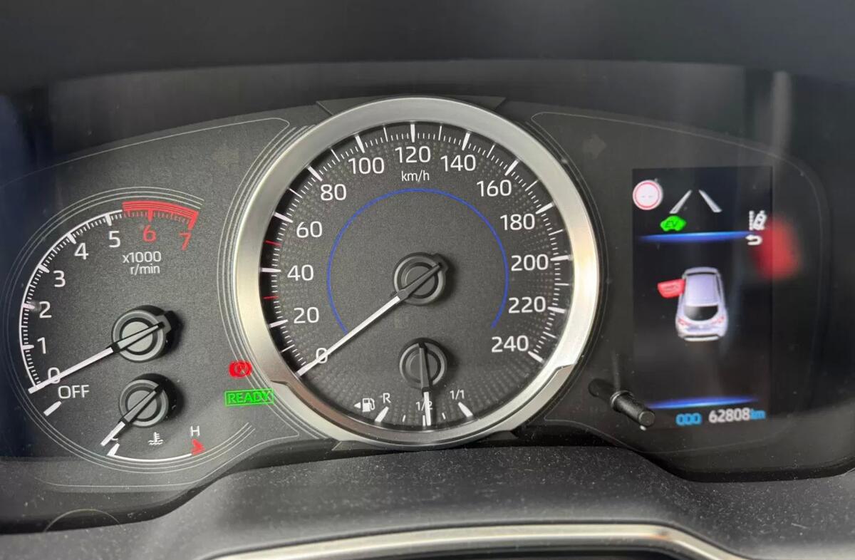 TOYOTA Corolla 1.8 Hybrid Comfort