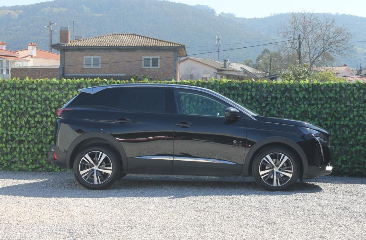 PEUGEOT 3008 1.2 PureTech Allure Pack