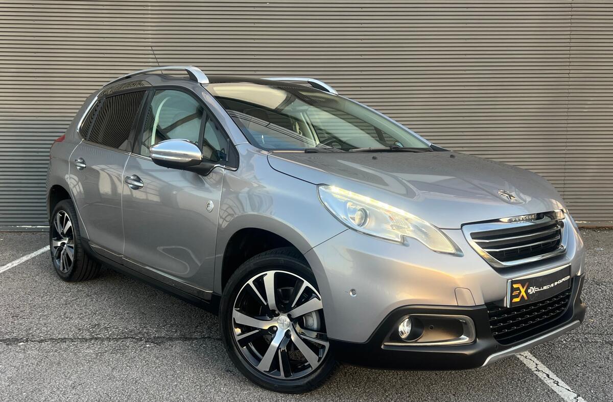 PEUGEOT 2008 1.2 PureTech Allure