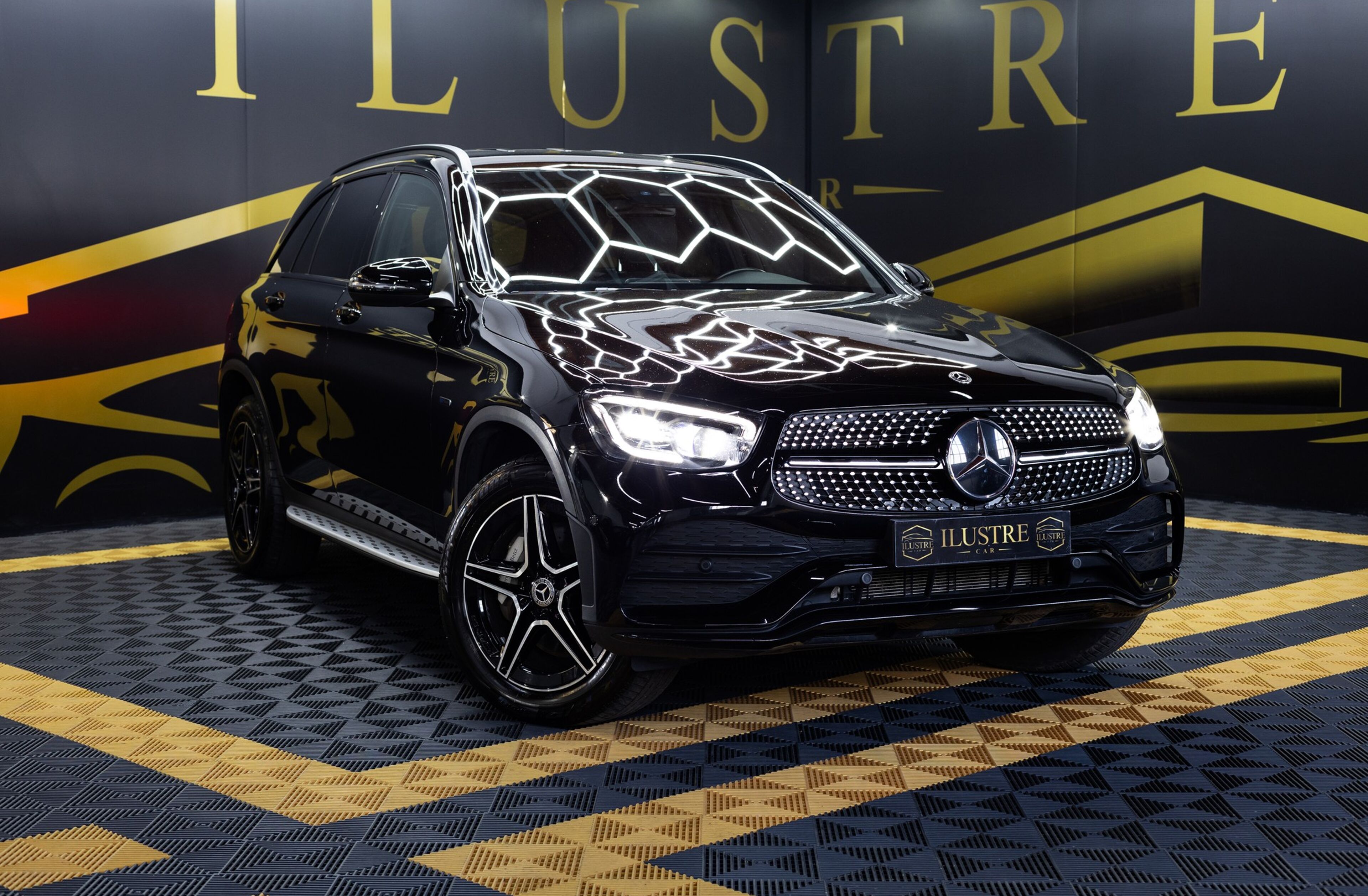 MERCEDES Classe GLC GLC 300 de 4Matic 9G-TRONIC AMG