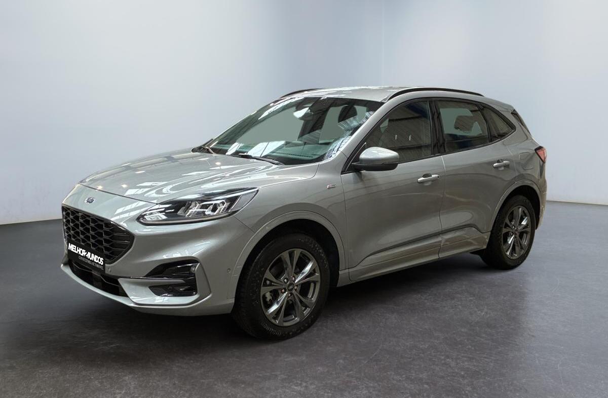 FORD Kuga 2.5 FHEV ST-Line