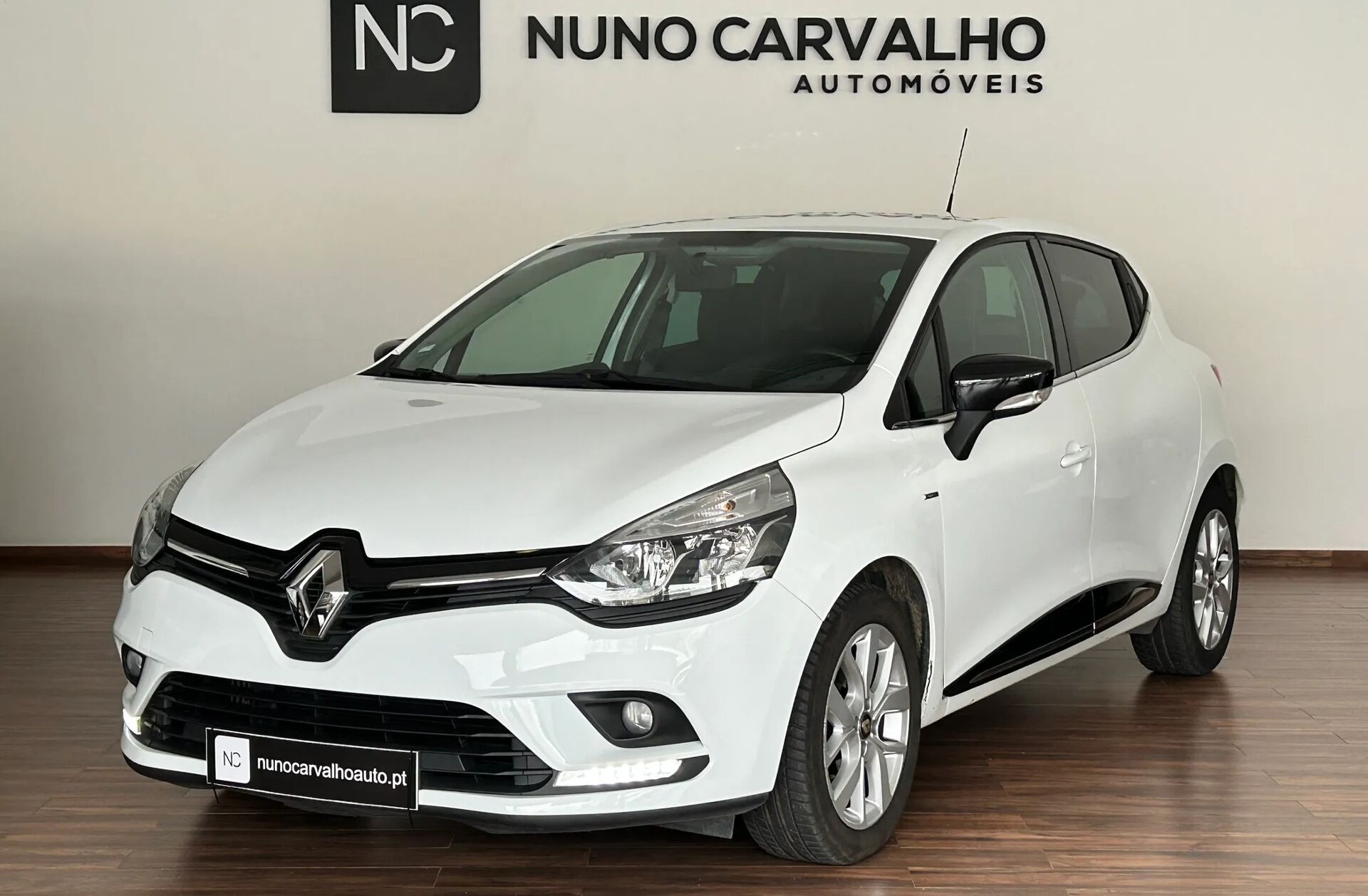 RENAULT Clio 0.9 TCe Limited Bi-Fuel