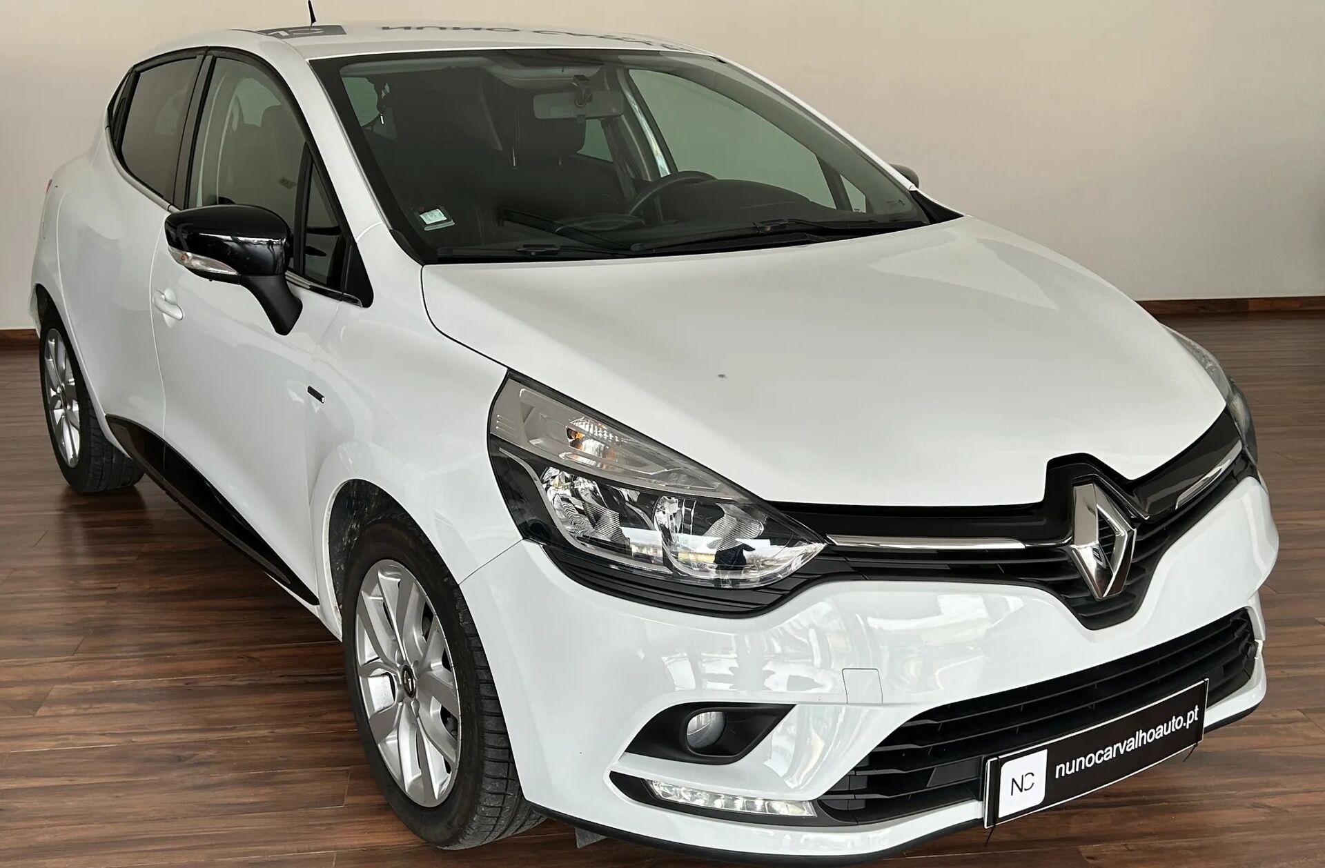 RENAULT Clio 0.9 TCe Limited Bi-Fuel