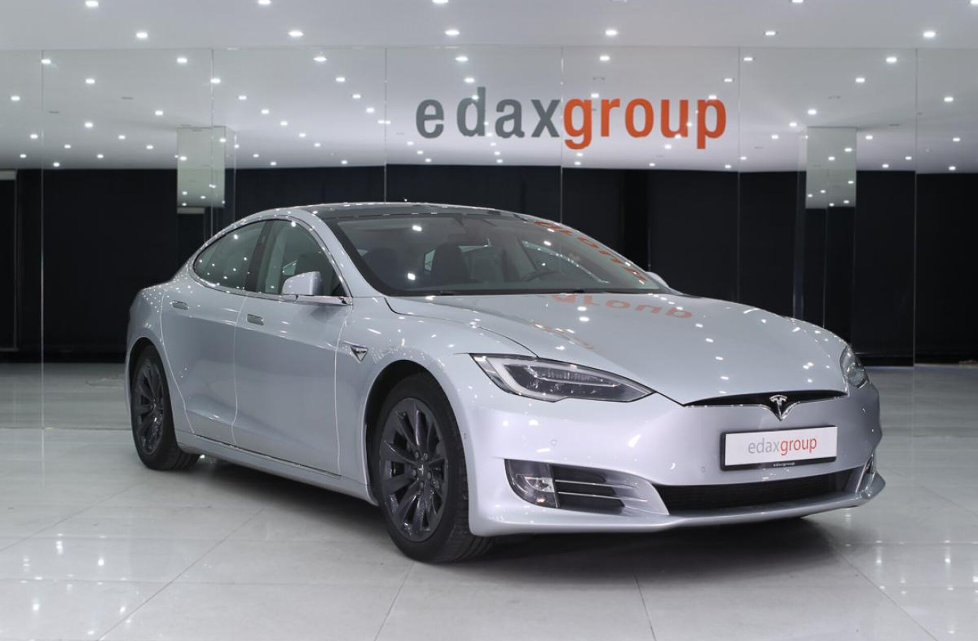 TESLA Model S 100D