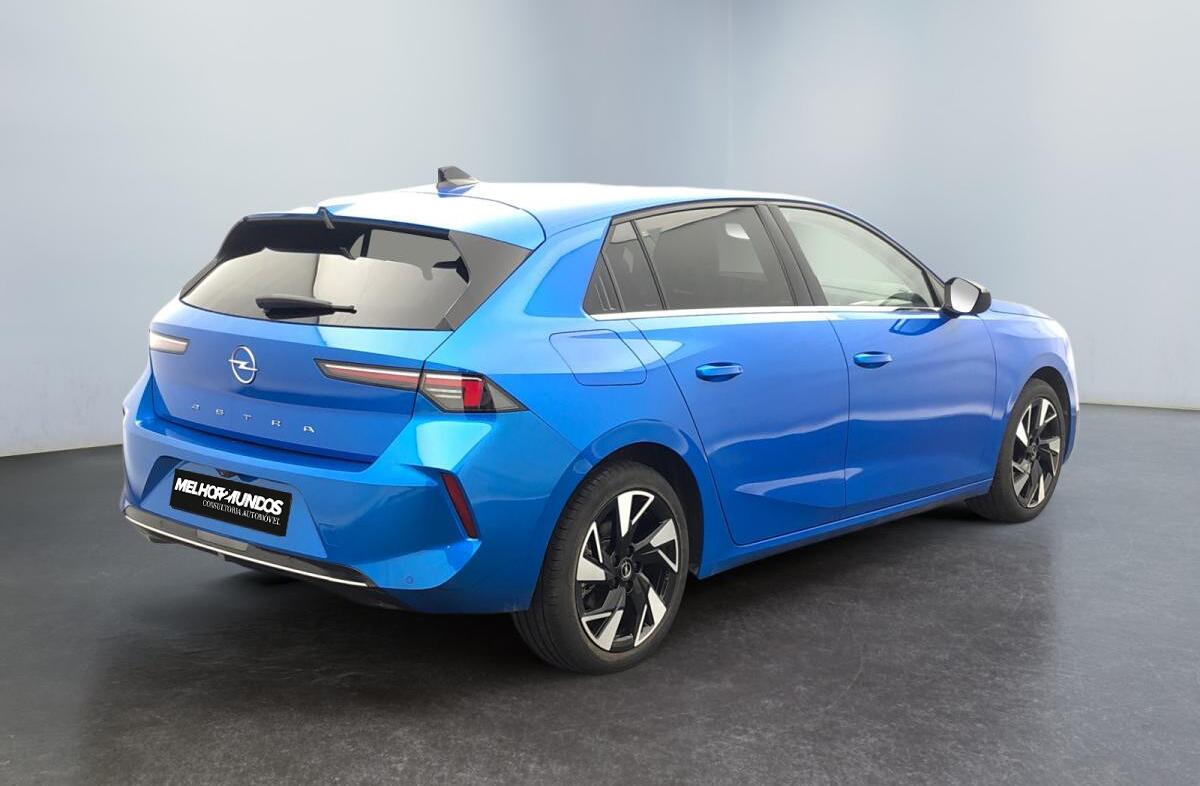OPEL Astra 1.2 T Elegance Aut.