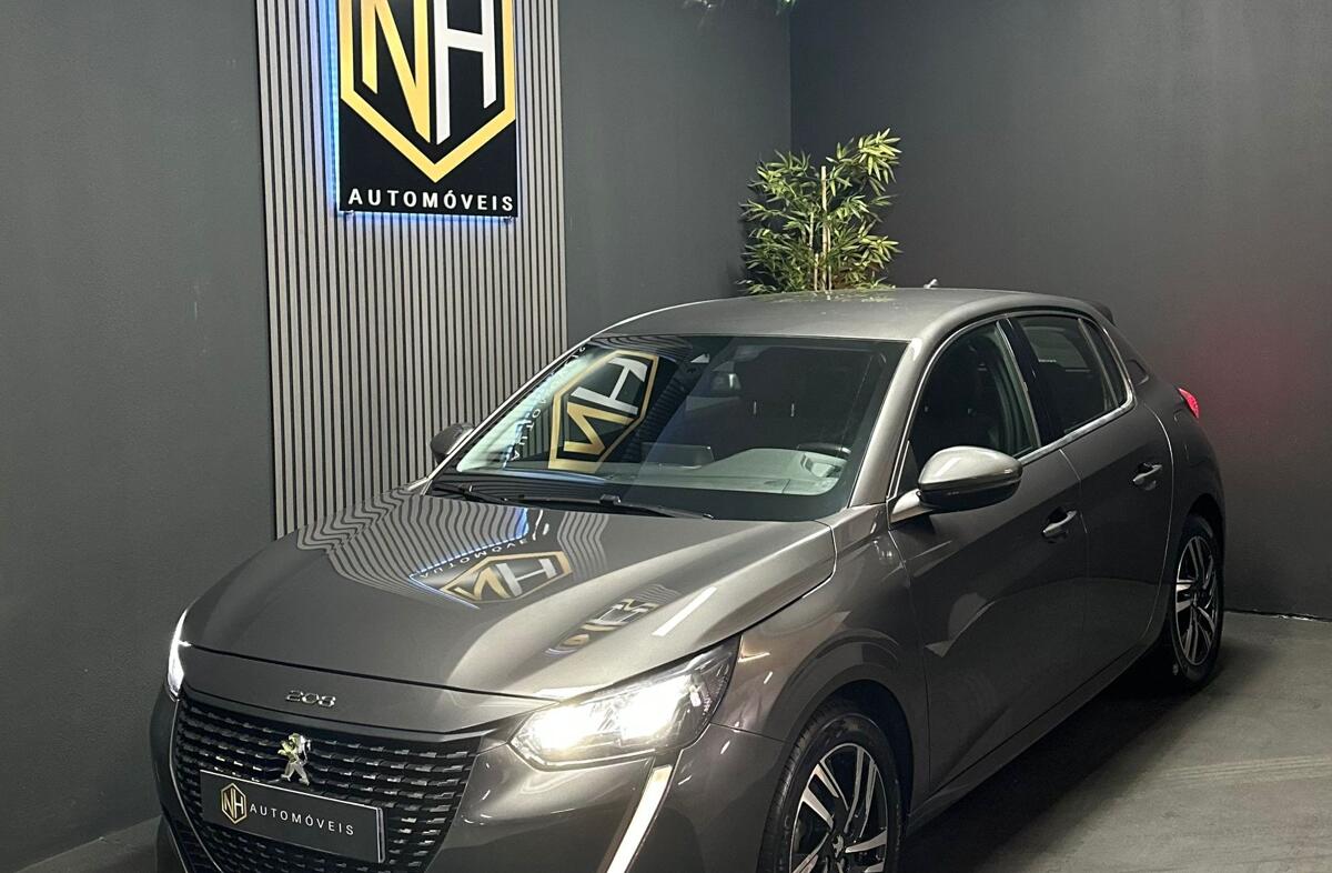 PEUGEOT 208 1.2 PureTech Allure EAT8