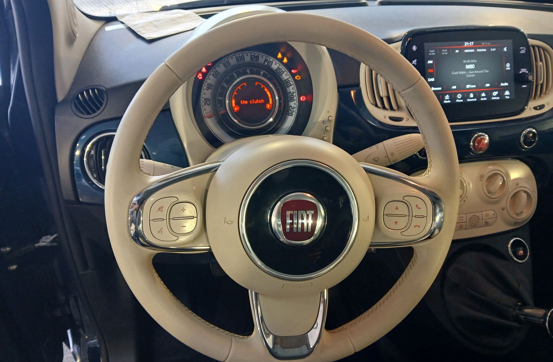FIAT 500 1.0 Hybrid Dolcevita