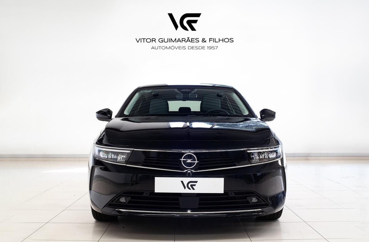 OPEL Astra 1.2 T Elegance