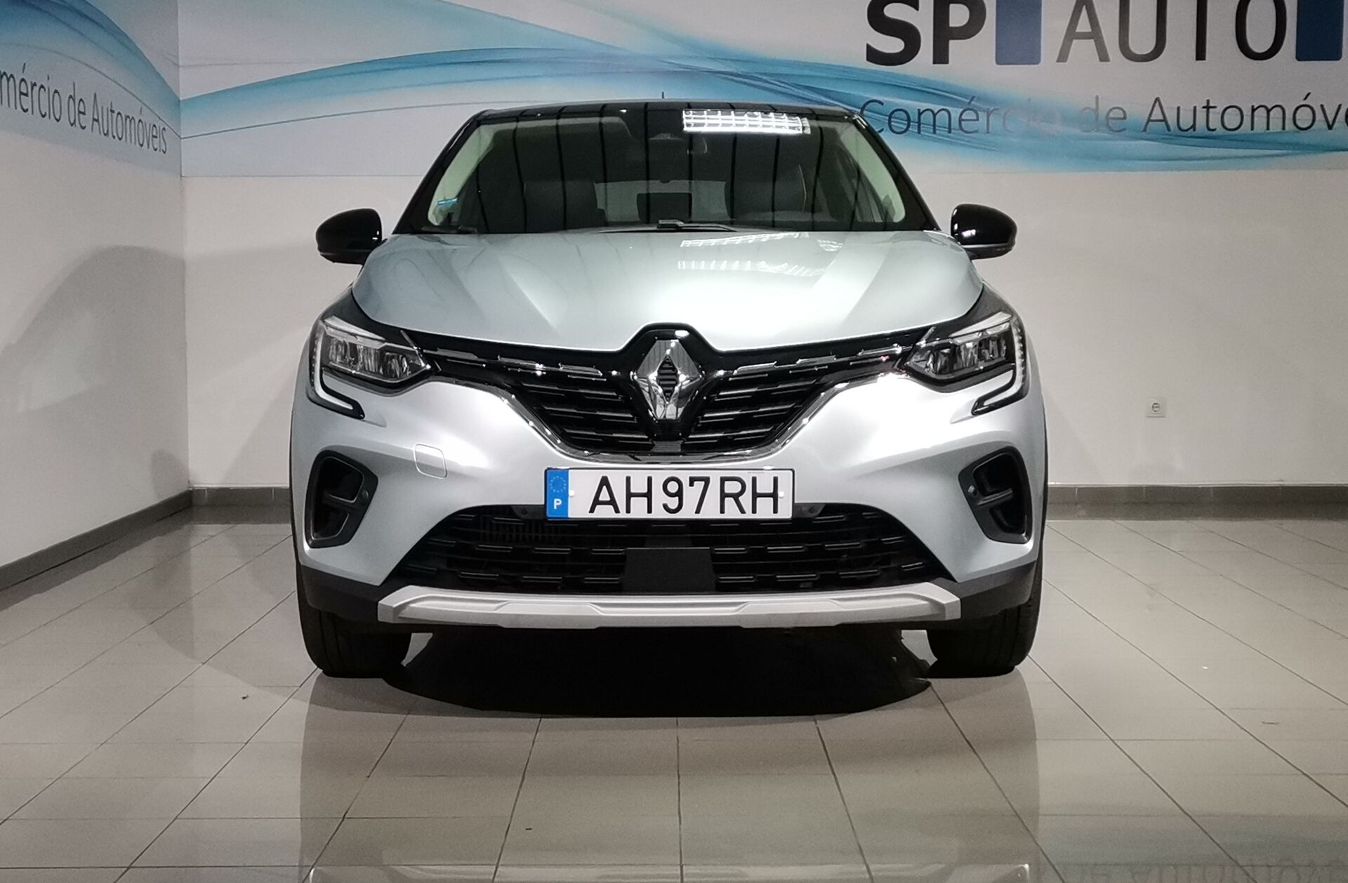 RENAULT Captur 1.0 TCe Exclusive