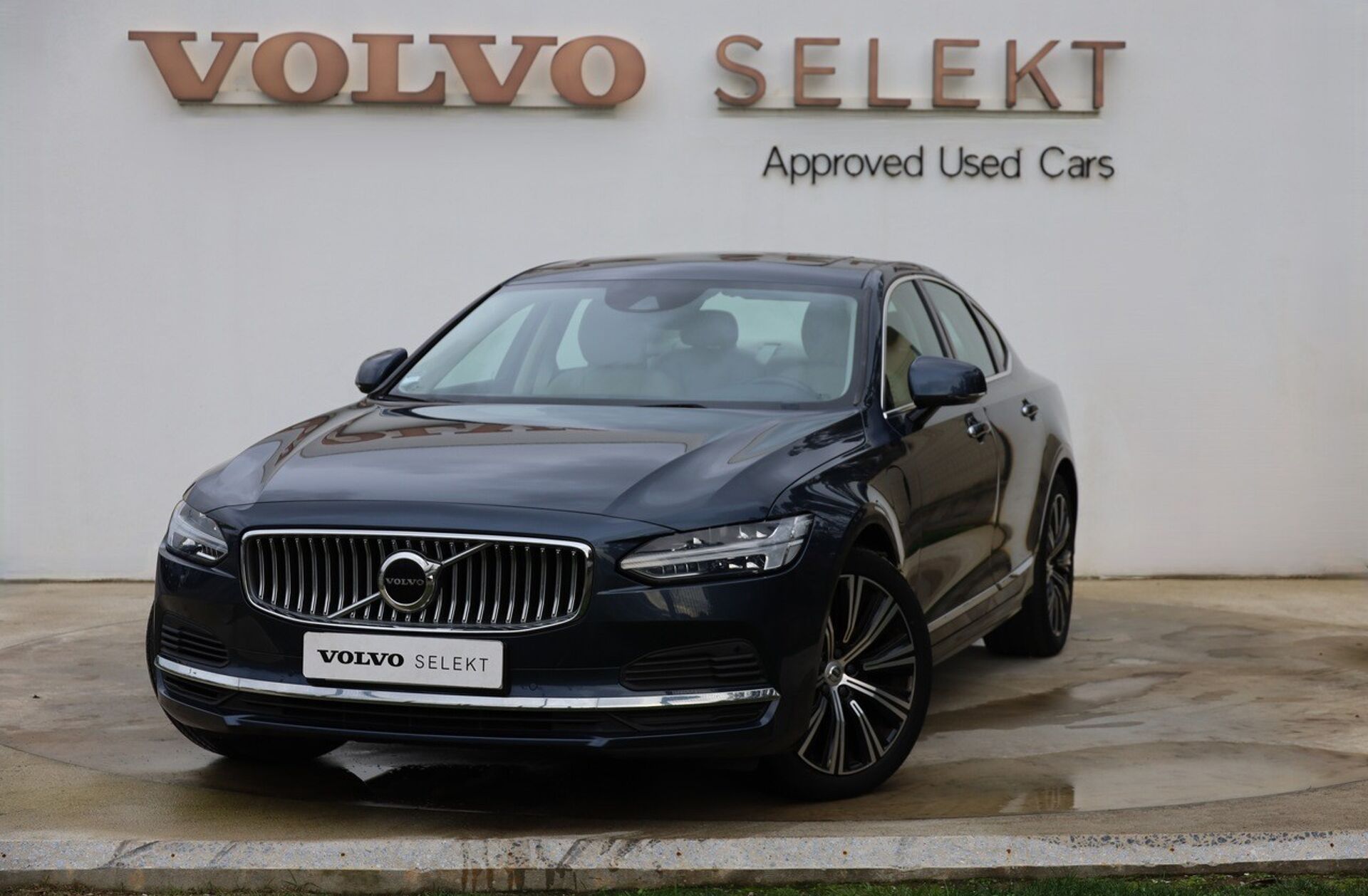 VOLVO S90 2.0 T8 PHEV Inscription AWD