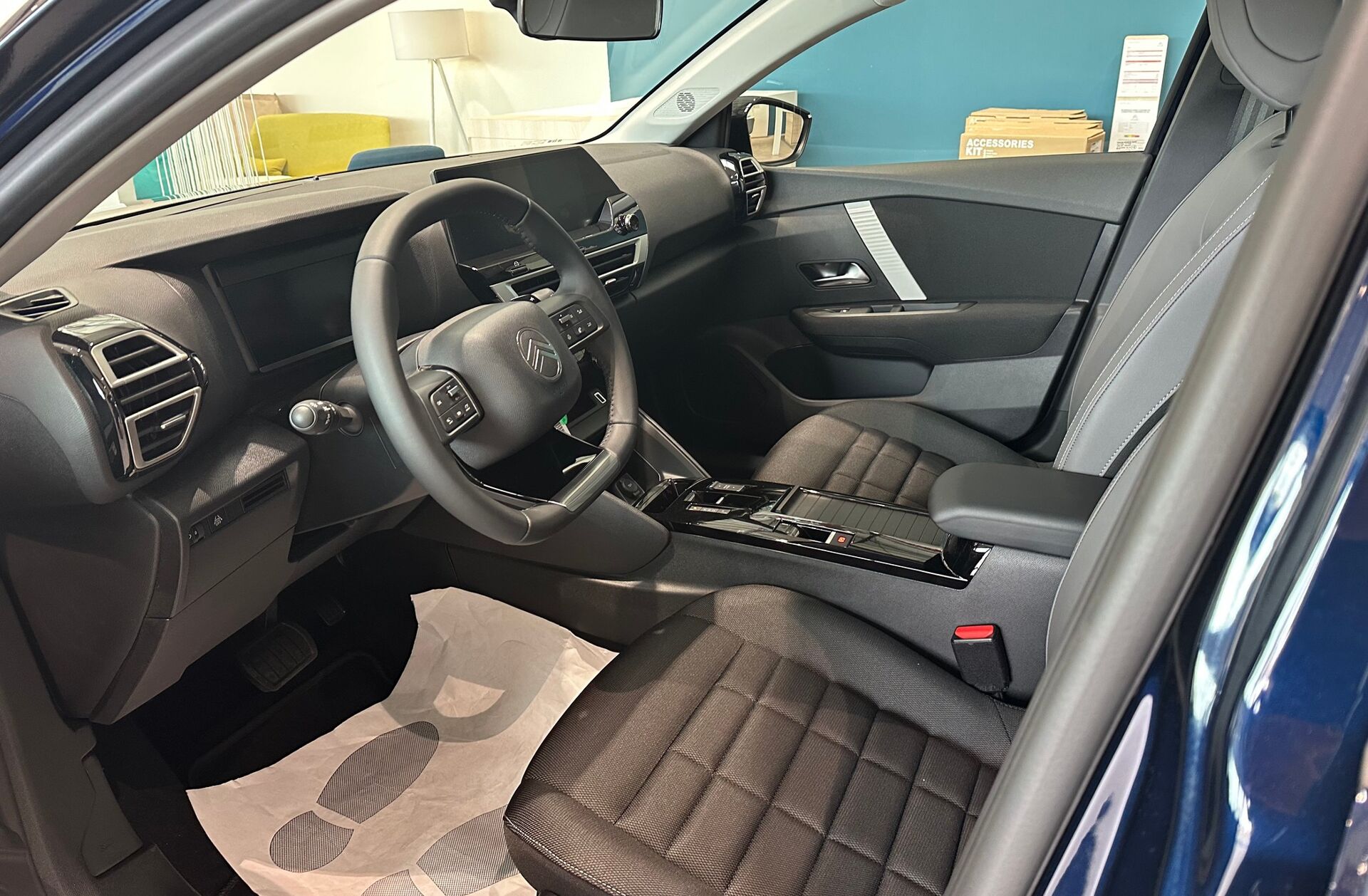 CITROEN C4 1.2 Hybrid Plus e-DSC6