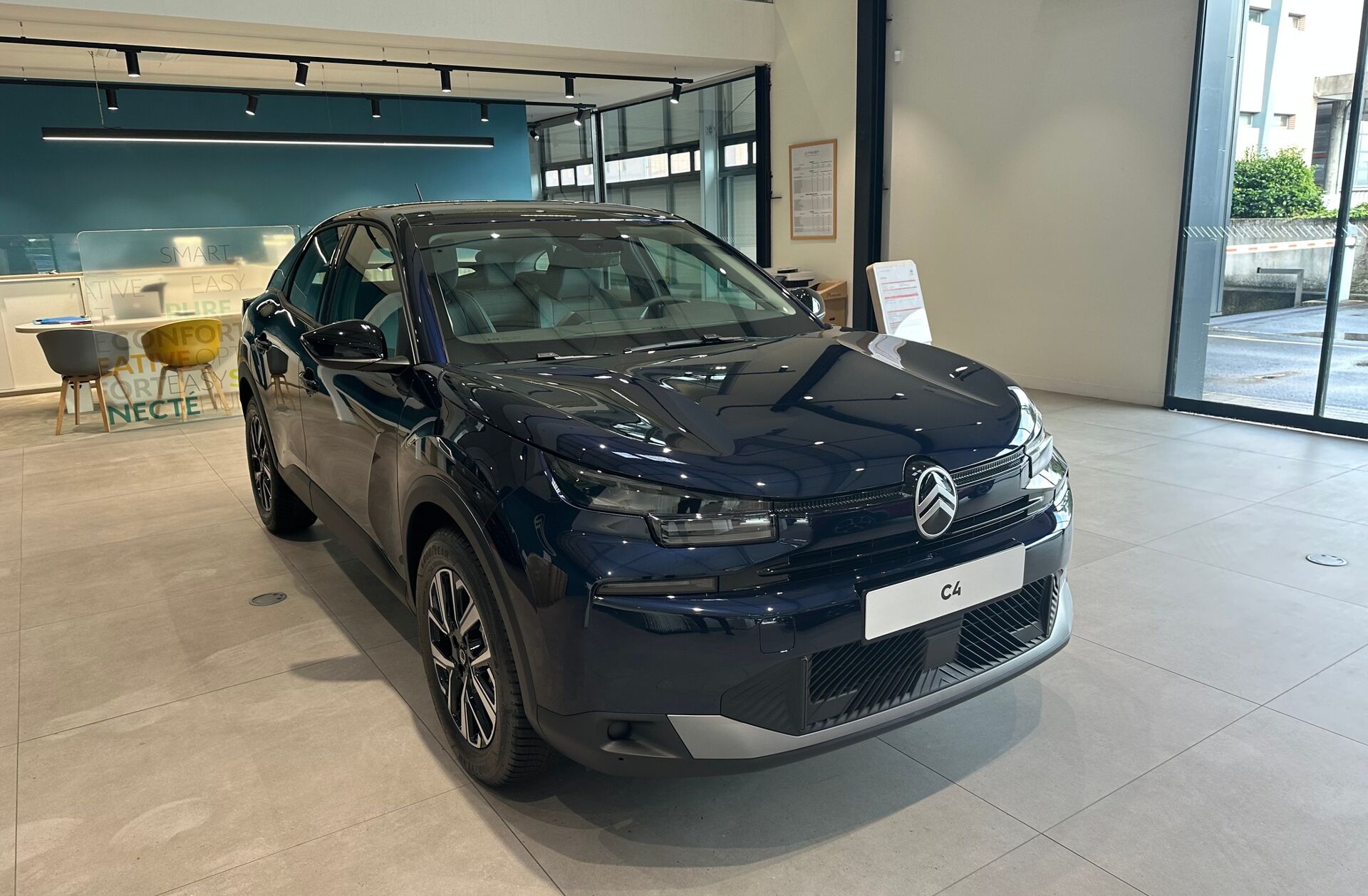 CITROEN C4 1.2 Hybrid Plus e-DSC6