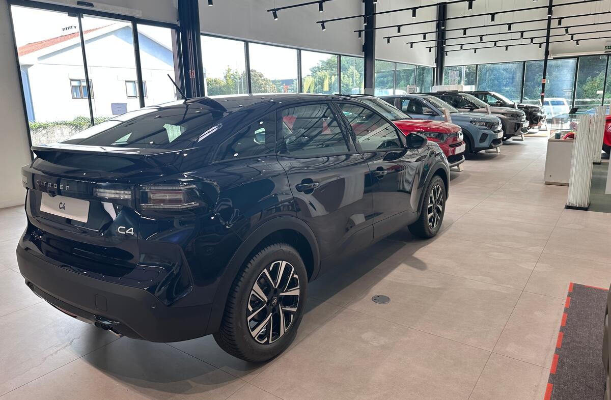 CITROEN C4 1.2 Hybrid Plus e-DSC6