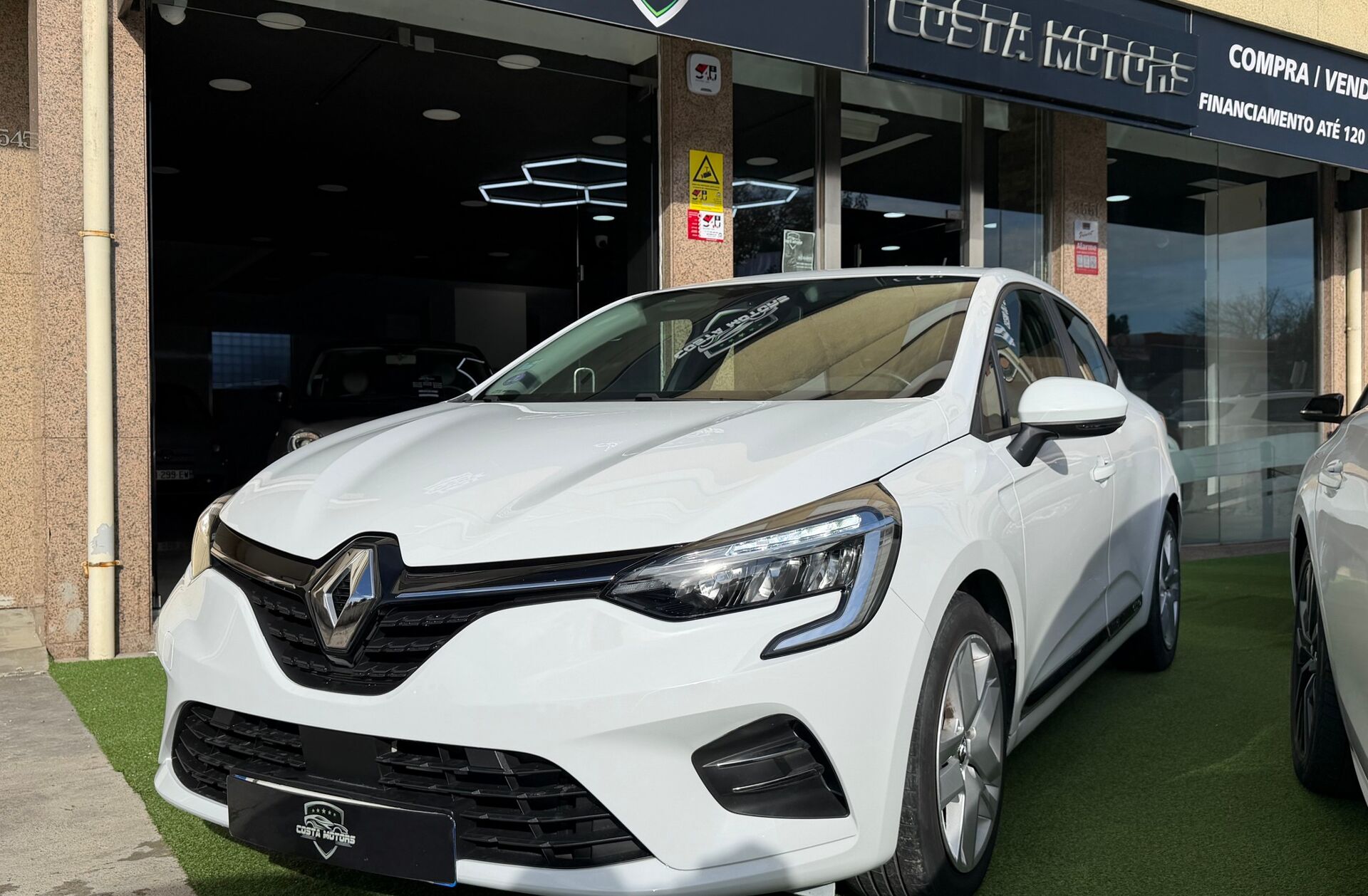 RENAULT Clio 1.0 TCe Exclusive