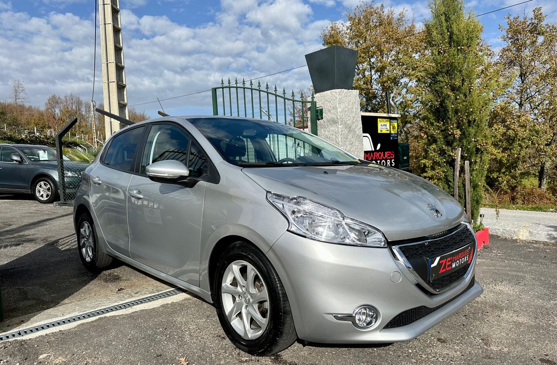 PEUGEOT 208 1.2 VTi Allure