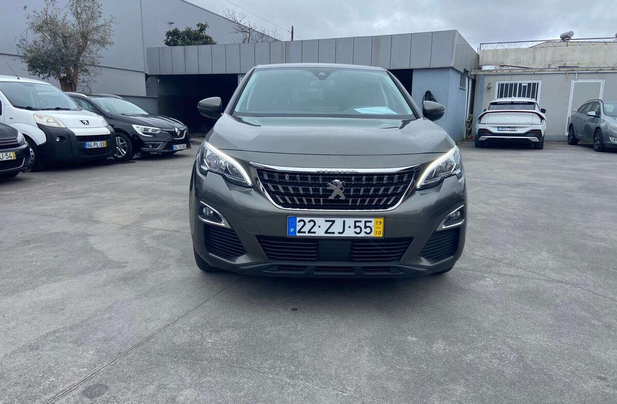 PEUGEOT 3008 1.5 BlueHDi Allure
