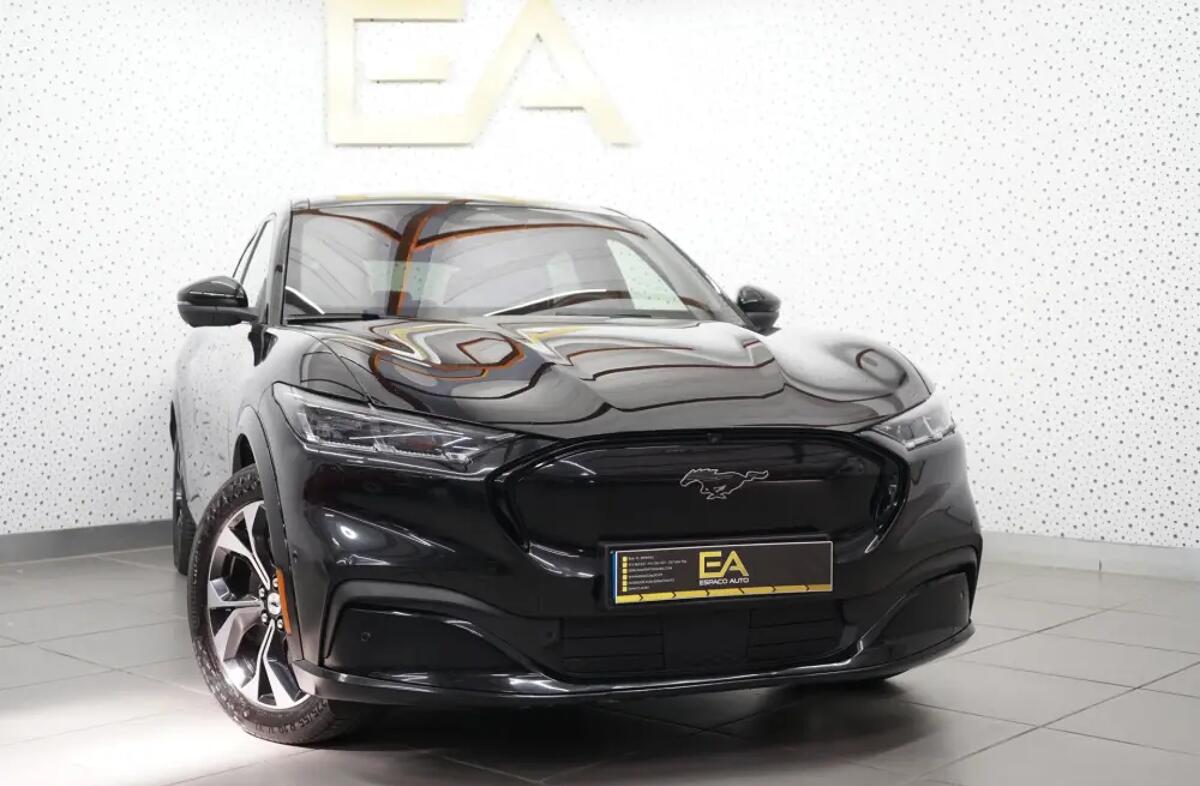 FORD Mustang Mach-E Premium AWD
