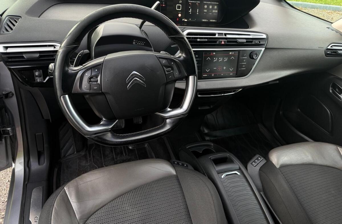 CITROEN C4 G. Space.1.5 BlueHDi Shine EAT8