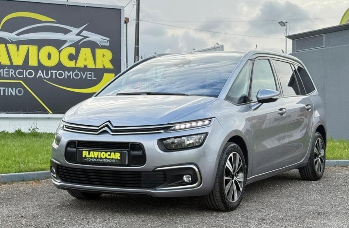 CITROEN C4 G. Space.1.5 BlueHDi Shine EAT8
