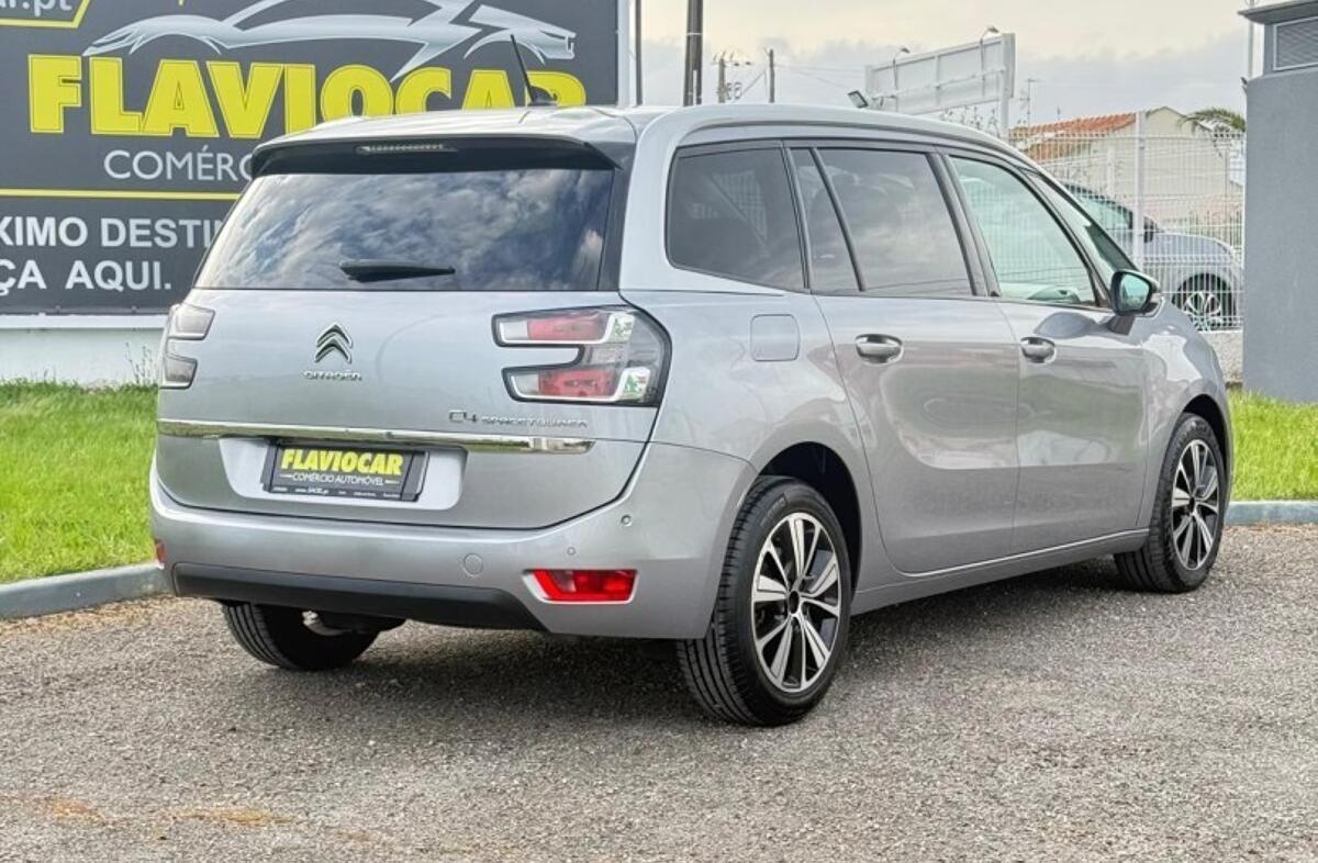 CITROEN C4 G. Space.1.5 BlueHDi Shine EAT8