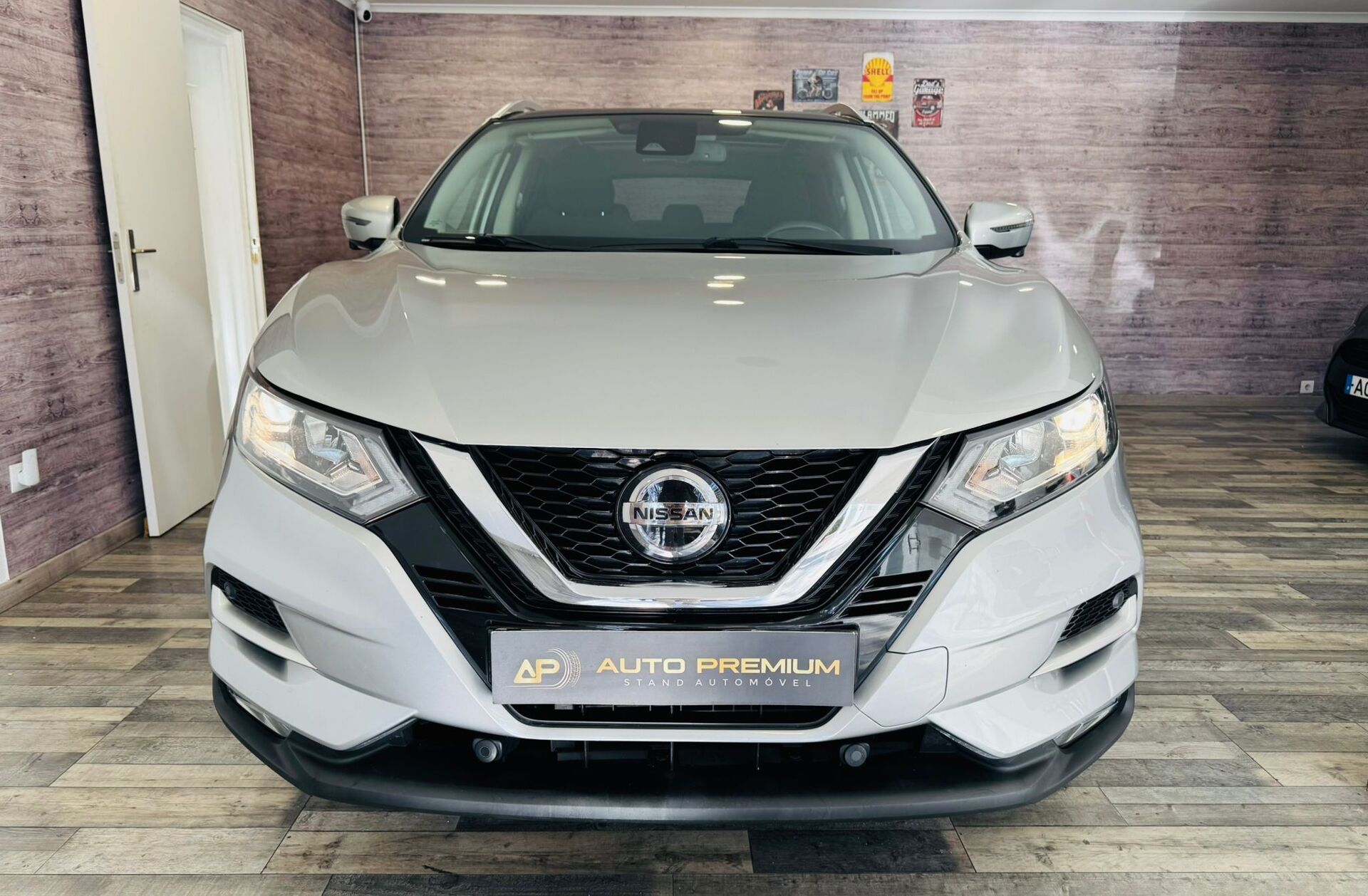 NISSAN Qashqai 1.3 DIG-T N-Connecta Xtronic