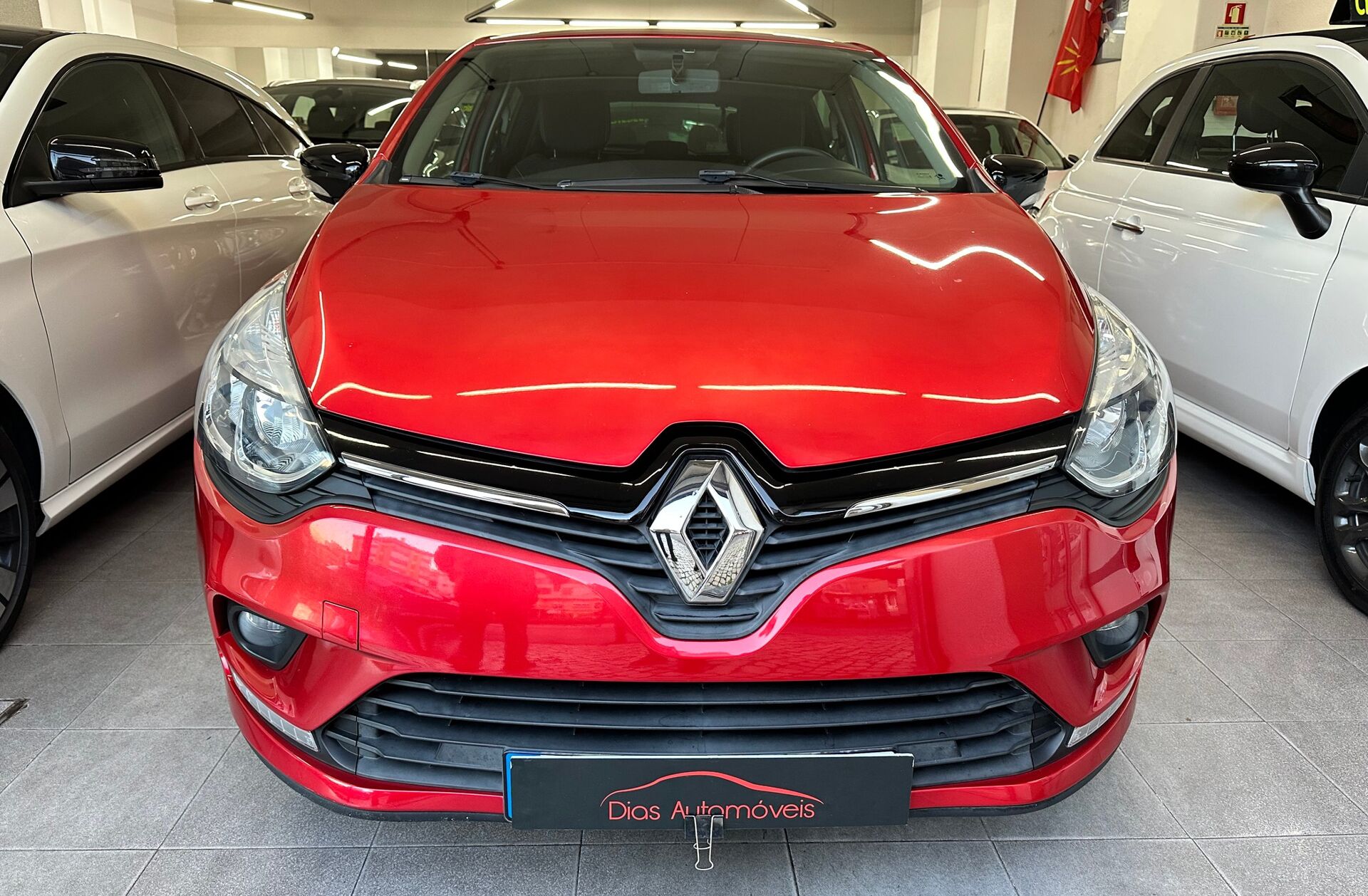 RENAULT Clio 0.9 TCe Limited Edition