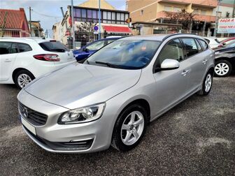 VOLVO V60 2.0 D2 Momentum