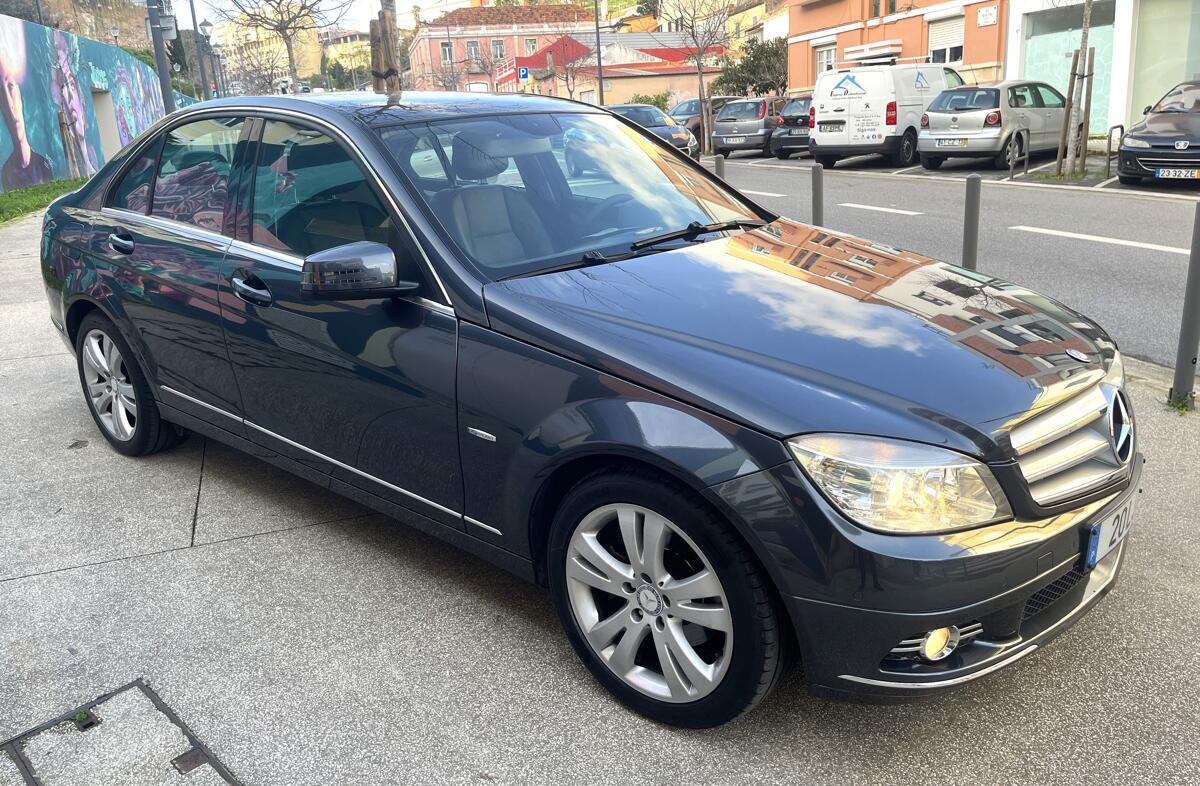 MERCEDES Classe C C 220 CDi Avantgarde BE Aut.