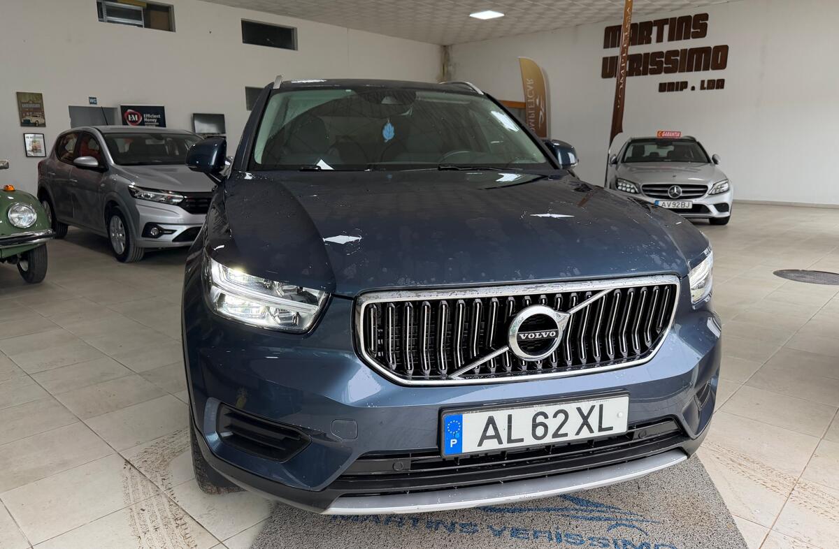 VOLVO XC40 1.5 T4 PHEV Inscription Expression
