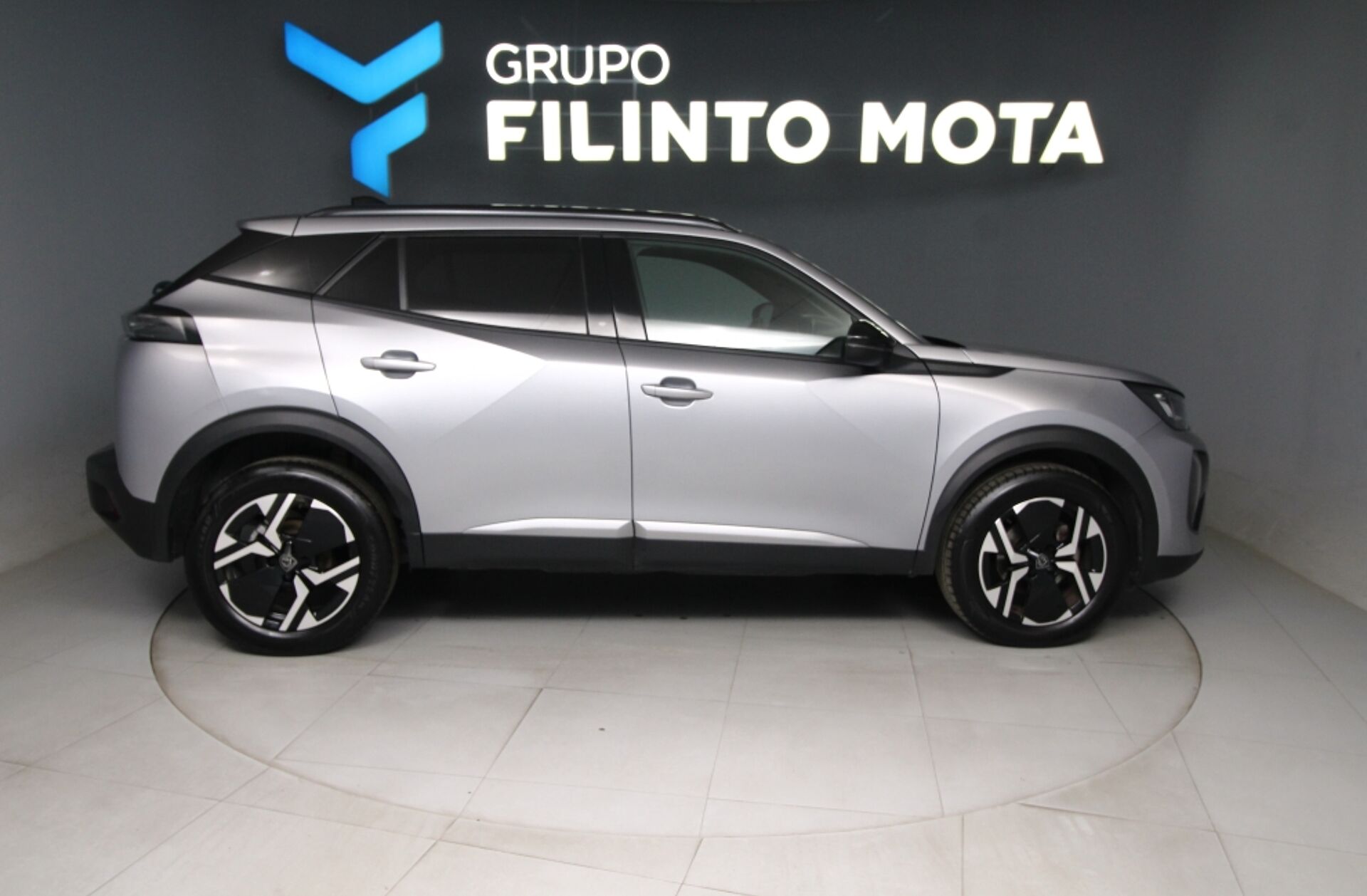 PEUGEOT 2008 1.2 PureTech Allure