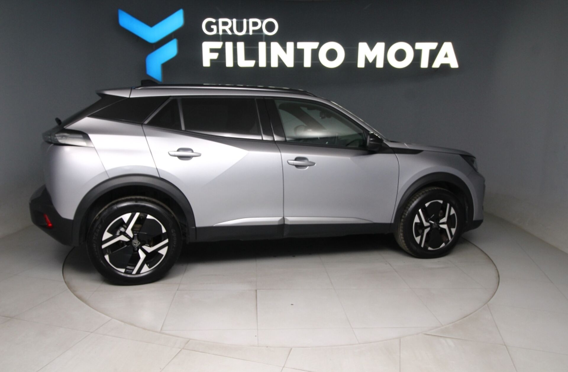 PEUGEOT 2008 1.2 PureTech Allure