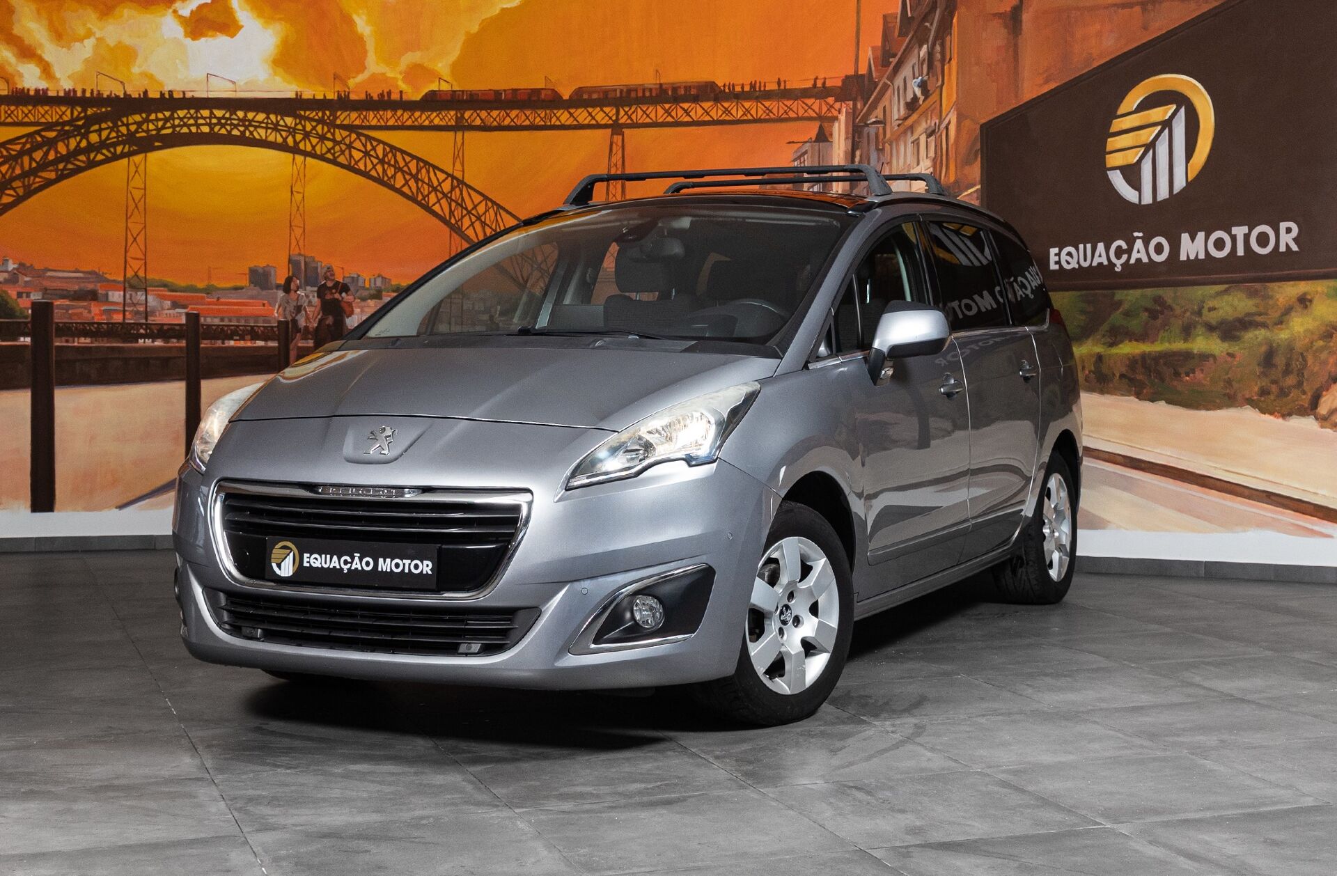 PEUGEOT 5008 1.6 HDi Allure J17