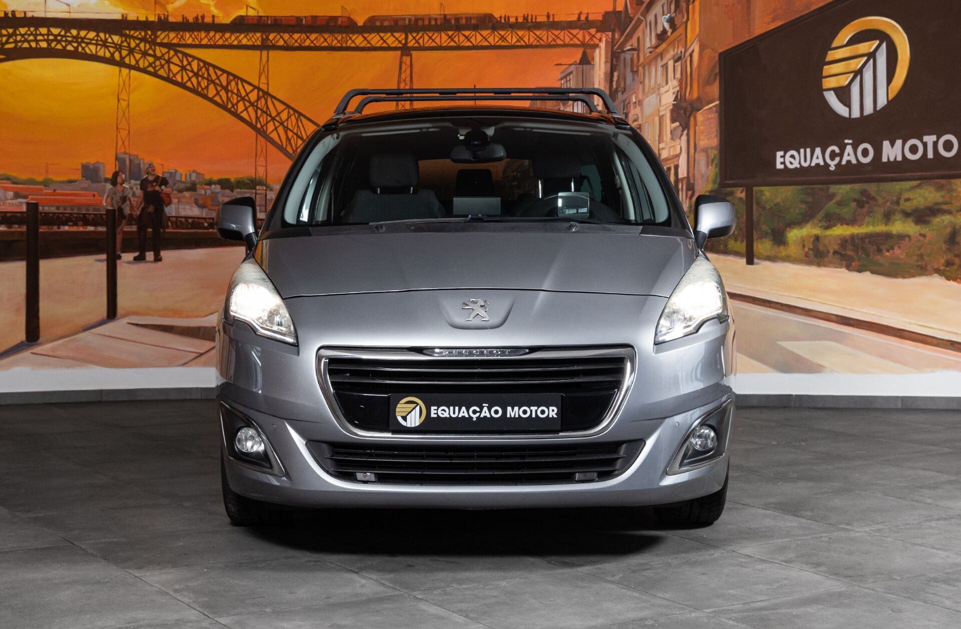 PEUGEOT 5008 1.6 HDi Allure J17