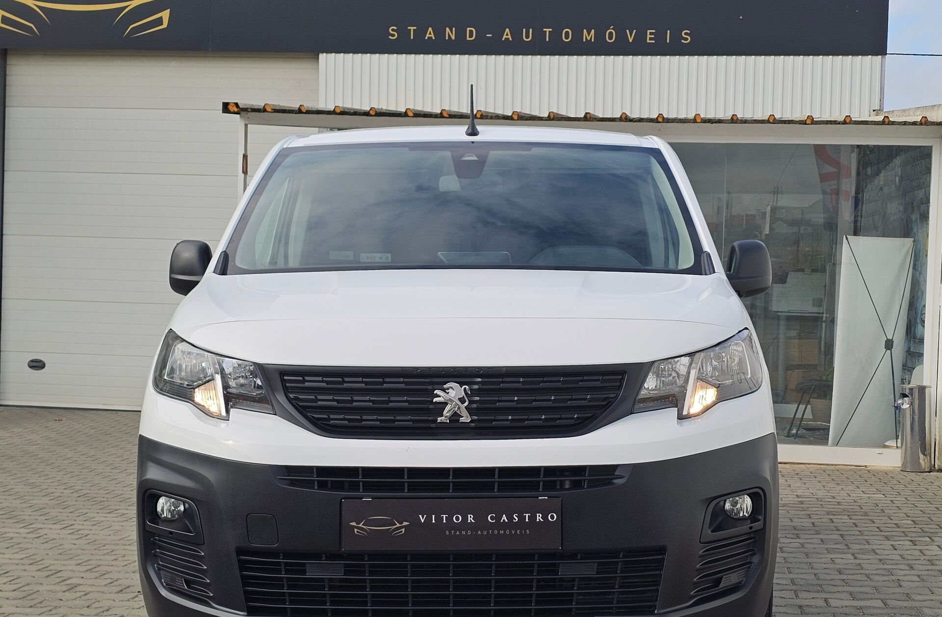 PEUGEOT Partner 1.5 BlueHDi Premium Standard