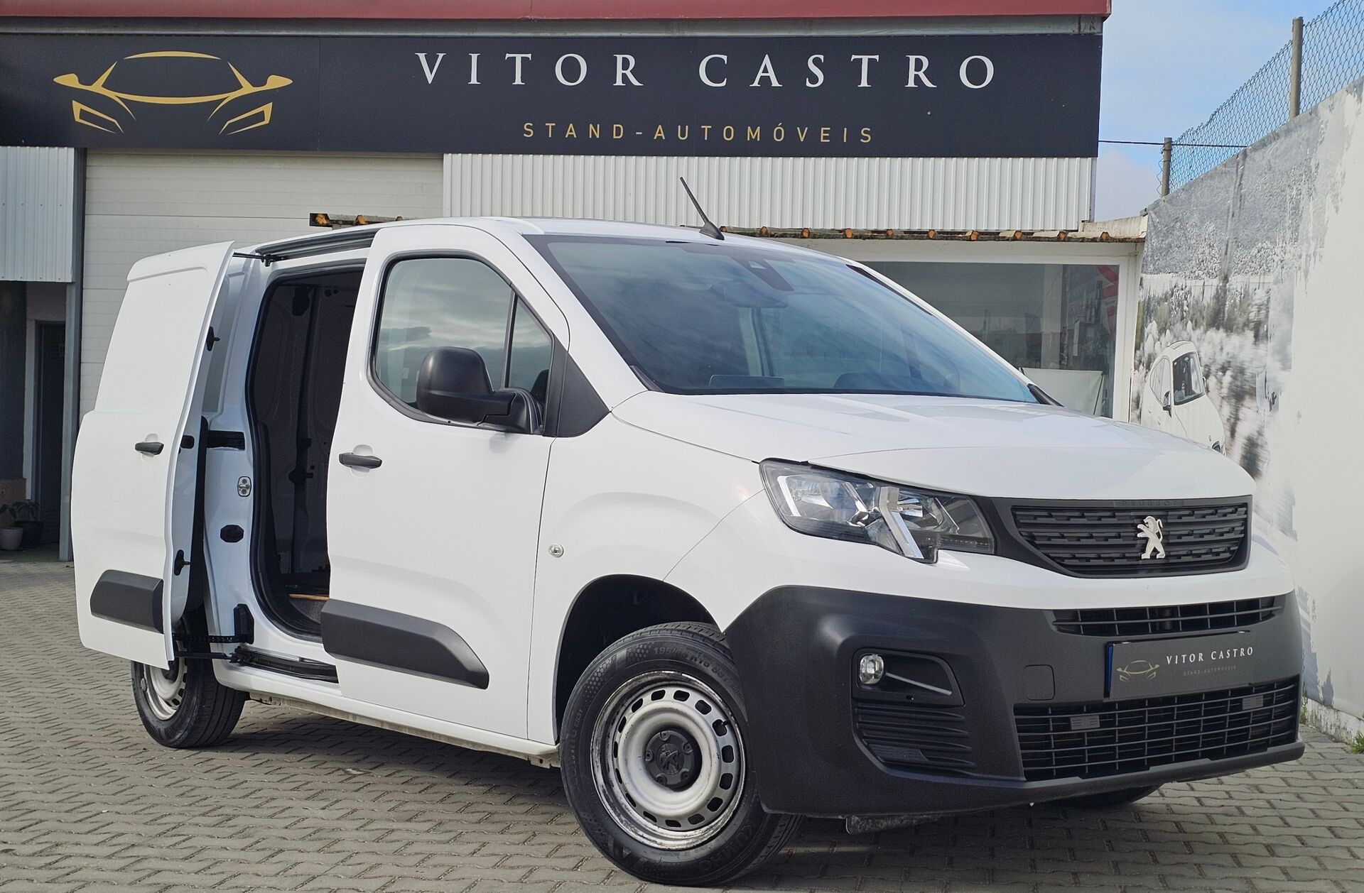 PEUGEOT Partner 1.5 BlueHDi Premium Standard